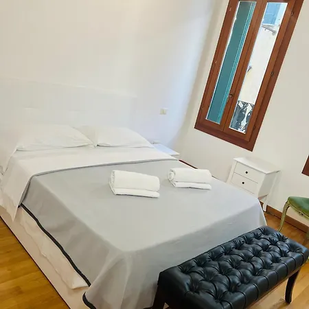 Ca Rialto Apartments-3